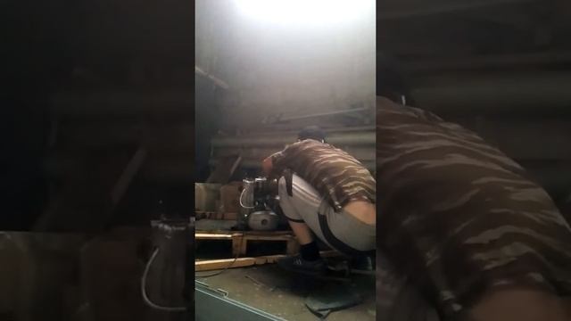 Первый запуск двигателя Урала после ремонта. смотреть онлайн