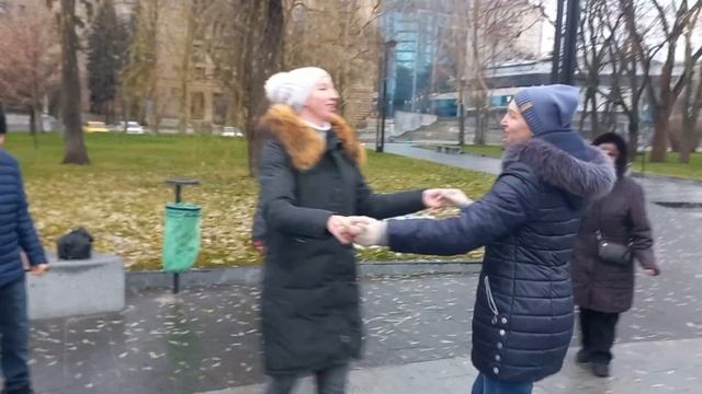 Харьков, танцы в Осени, "Сорочка мамина" смотреть онлайн