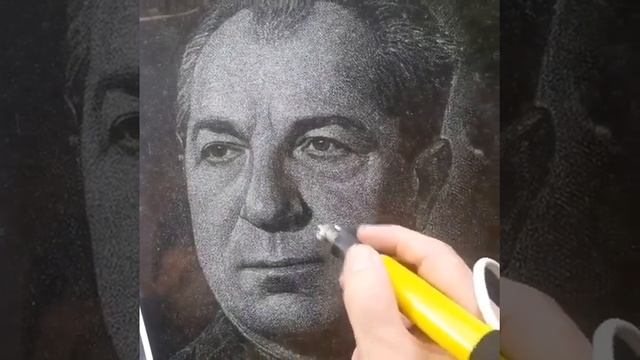 Еngraving on stone . Гравировка портрета на граните ..Машинка Drim - 1 (Цыпа) смотреть онлайн