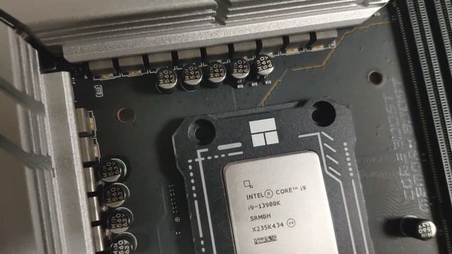 Intel CPU Bending Correct Adapter LGA1700 смотреть онлайн
