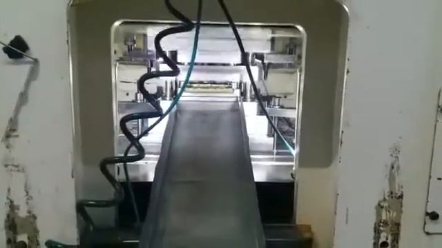 Punching metal progressive die mould/Пресс-форма для штамповки металла с прогрессивной штамповкой смотреть онлайн