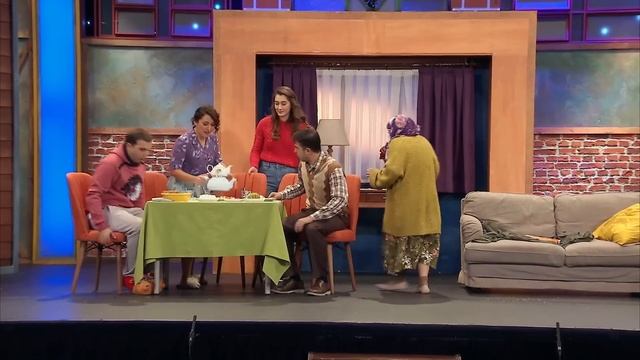 Kumandan İzzet (65.Bölüm) - Çok Güzel Hareketler 2 смотреть онлайн