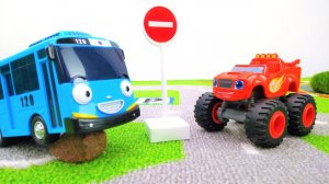 Мультик Чудо машинки Вспыш Крушила и дорожные знаки