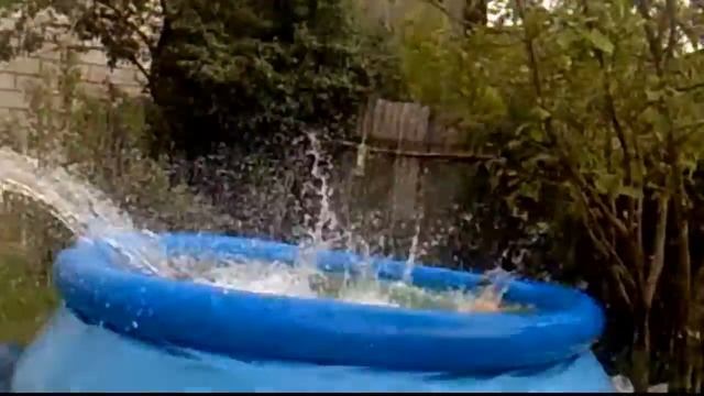 не детский бассейн