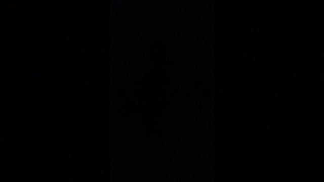 видео про камера мена в красной рубашке