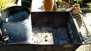 Кружка-стартер для розжига угля.