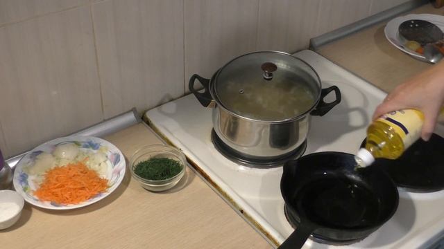 Суп из петуха/курицы с лапшой смотреть онлайн