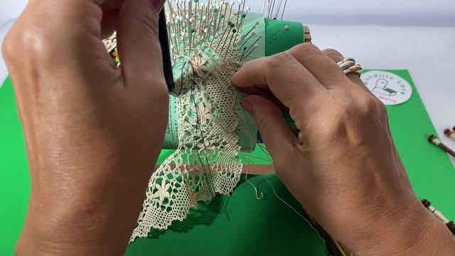 How to finish a handkerchief pattern смотреть онлайн