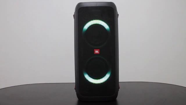 PARTY BOX 300 JBL! Qualidade de som e LEDs INCRÍVEIS! REVIEW COMPLETO смотреть онлайн