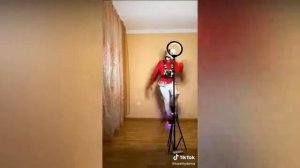 Самые лучшие танцы парней из тик тока?(они жгут)???