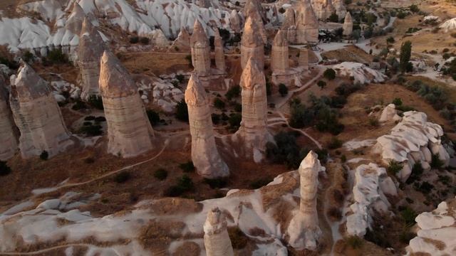 Finding the Fairy Chimneys of Cappadocia - Goreme Turkey Travel Vlog смотреть онлайн