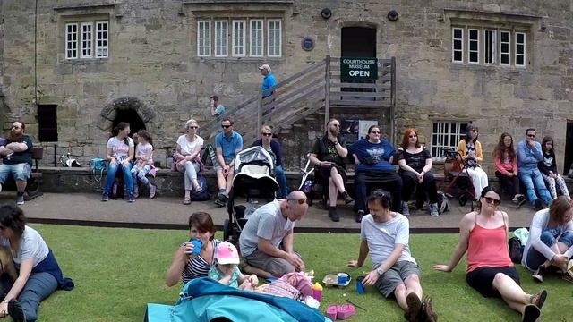 Рыцарский Турнир в Средневековой Крепости Англии / Medieval Day in Knaresborough Castle смотреть онлайн