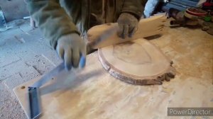 Полочка из спилов дерева своими руками