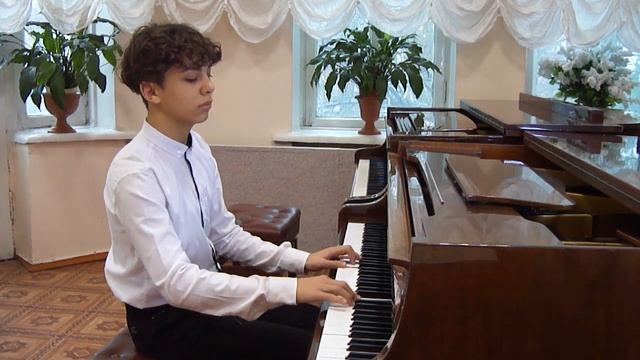 С.Прокофьев "Меркуццио" исп.Топчи Сулейман смотреть онлайн