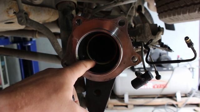 ЗАМЕНА САЛЬНИКА ПОЛУОСИ LEXUS LX470, TLC100