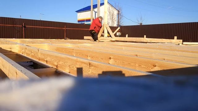 подъём стены каркасного дома в одиночку смотреть онлайн
