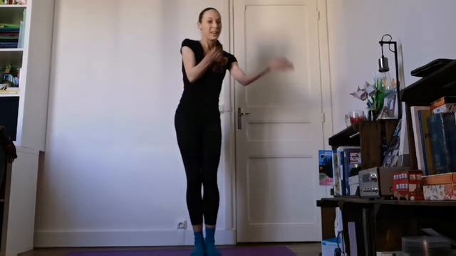 Танец "Мышка Хохошка" часть1 Видео курс "Скорая танцевальная помощь" группа ЛИСЯТА, 4 урок смотреть онлайн