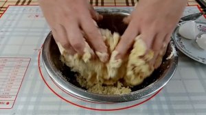 Знаменитый тертый пирог с черной смородиной. Не остается ни кусочка!