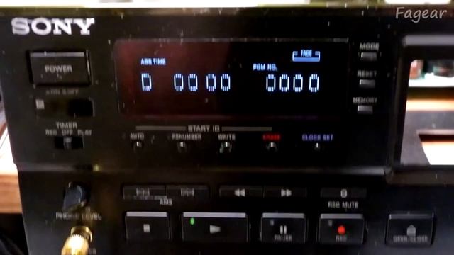 Sony DTC-2000ES: чтение чужих лент смотреть онлайн