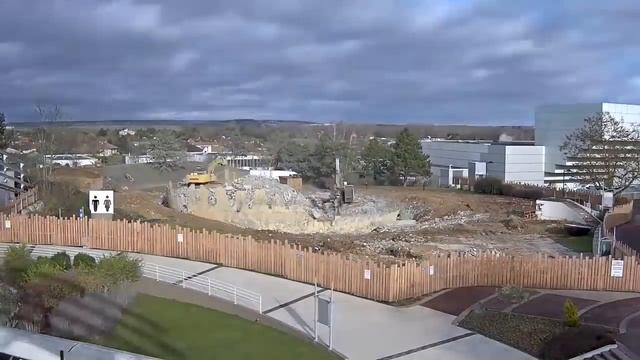 LE NOUVEAU COASTER UNIQUE DU FUTUROSCOPE ! смотреть онлайн