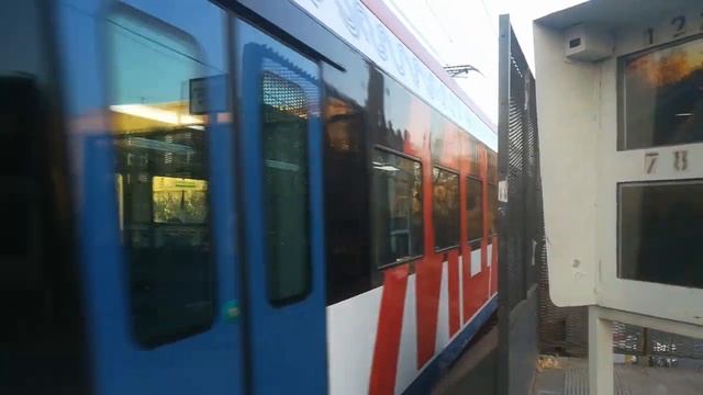 Электропоезд ЭГ2Т Иволга на станции МЦД Дмитровская (2) смотреть онлайн