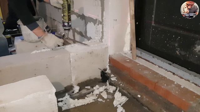 Стену из газоблоков поднимаю клеем из баллона смотреть онлайн