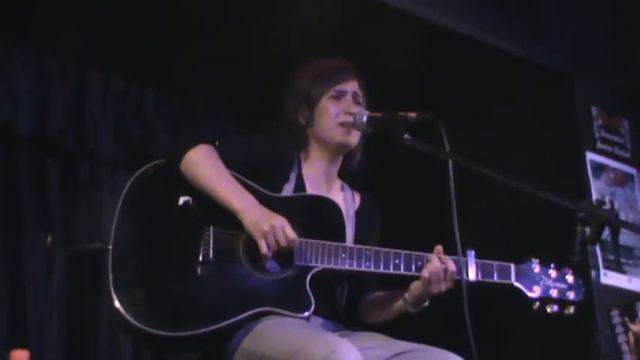 Laura B. -