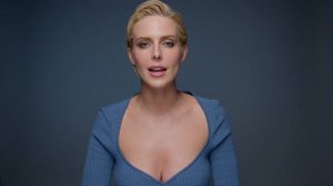 Оксана Стрельцова | актёрская визитка 2023