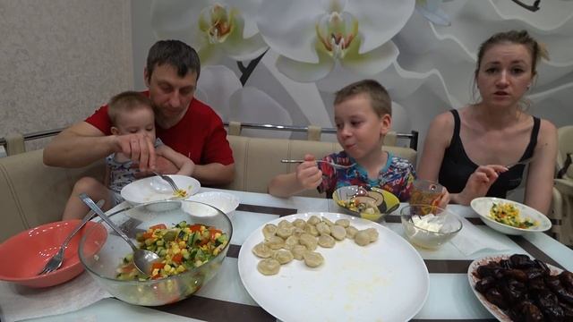 МУКБАНГ Домашние ПЕЛЬМЕНИ | MUKBANG DUMPLINGS #dumplings #StepFamily #mukbang