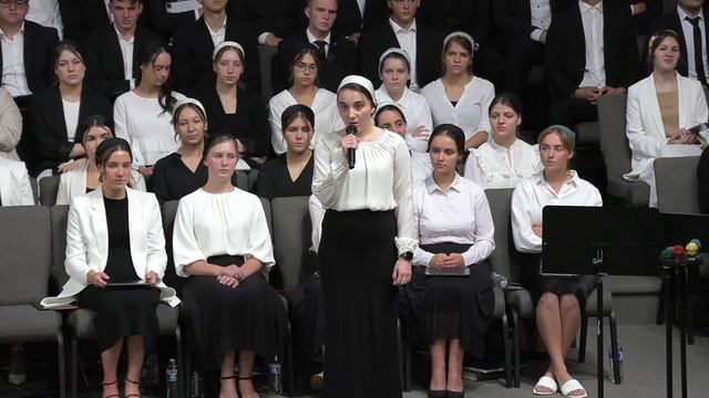 Есть красота вечернего неба (Стих) смотреть онлайн