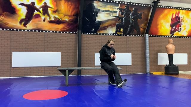 Перекат вперед на скамейке смотреть онлайн