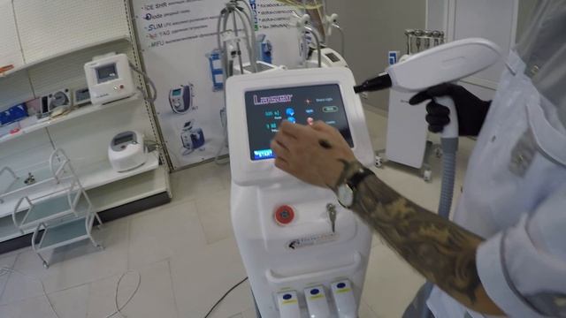 АППАРАТ 3 В 1 (ЭЛОС+SHR+NDYAG) смотреть онлайн