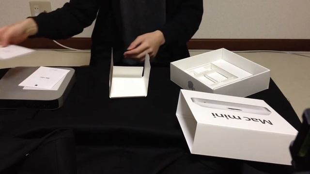 Mac Mini Late 2012 Unboxing 開封