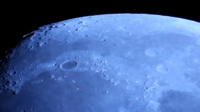 Nikon Coolpix P1000 Zooming 238,000 miles To The Moon In Fact ! смотреть онлайн