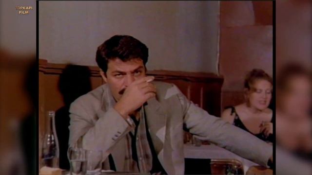 Seyyid Türk Filmi | Seyyid, Hacer'i Zorlayan Müşteriyi Şamarlıyor!