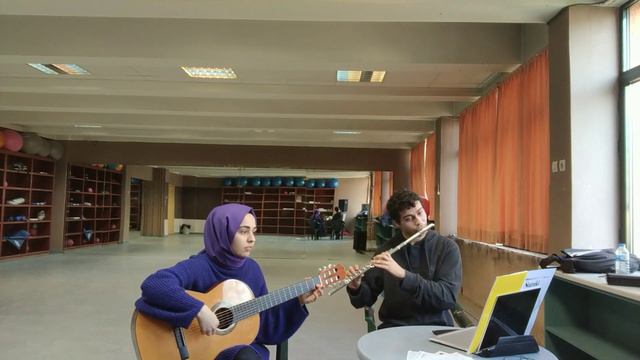 Guitar and flute duo play Siciliana by Carcassi смотреть онлайн