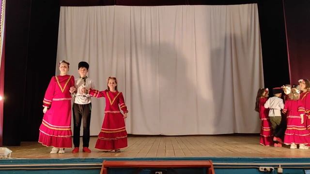 "Крыловская вечёрка". Постановка Р.А. Мельхера, на фольклорном материале станицы Крыловской ! смотреть онлайн