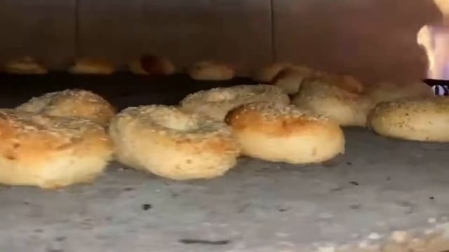Brick Oven Bagels смотреть онлайн