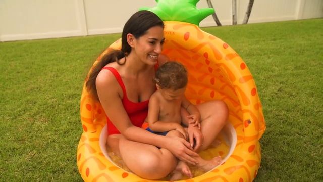 Надувной бассейн INTEX Ананас с надувным дном и навесом 58414 смотреть онлайн