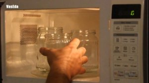 Быстрая стерилизация банок в микроволновке