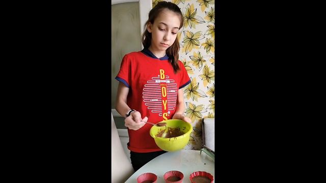 приготовила свои мафины за 10 минут. получилось очень вкусно!!!!! смотреть онлайн