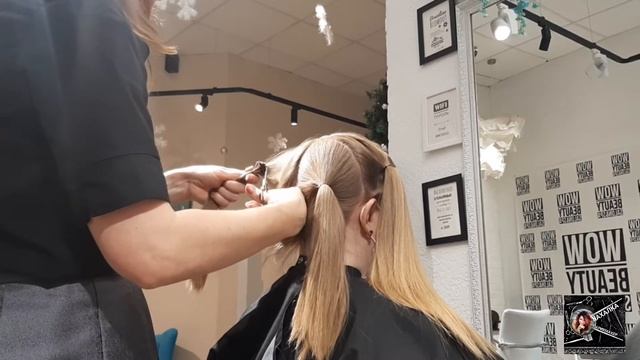 Клиентка решила отрезать шикарные длинные волосы. Сравните до и после смотреть онлайн