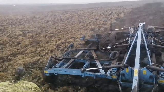 Обробіток грунту без плуга.Інтенсивний культиватор Lemken KARAT 9/600 #lemken #lemkenkarat #claas