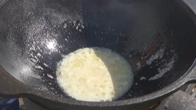 ЧКМЕРУЛИ в казане на костре. смотреть онлайн