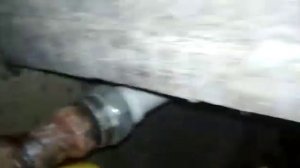 Устранение течи в отоплении, в трудно доступном месте. (До)