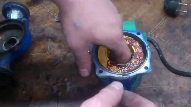 Ремонт циркуляционного отопительного насоса Grundfos и MATEUS. смотреть онлайн