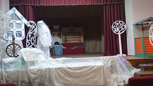 Пьеса-сказка "Волшебное веретено или подарки Зимушки-зимы" смотреть онлайн