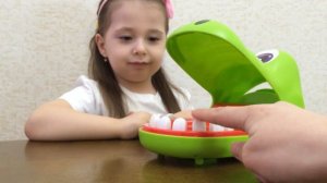 ★ КРОКОДИЛ ЧЕЛЛЕНДЖ! Крокодил дантист кусается CROCODILE DENTIST CHALLENGE