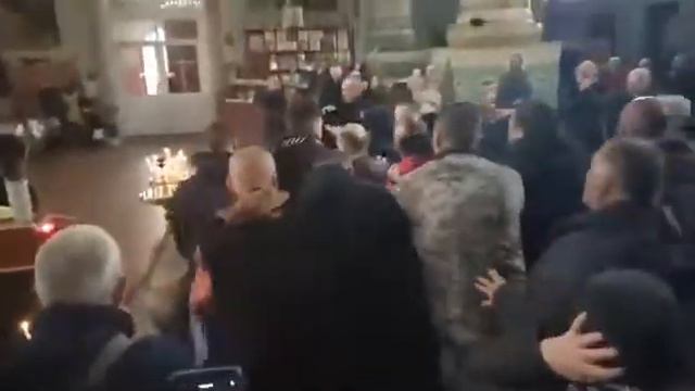 Украина. Захват храма смотреть онлайн