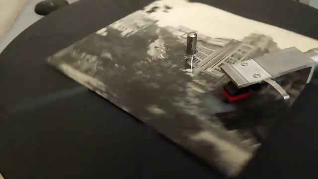 Фото пластинка Поющие гитары - Неприметная красота. смотреть онлайн